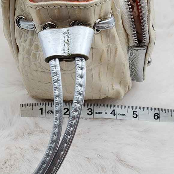 Sharif vintage snakeskin cream used shoulder bag with tags and dust bag. - Picture 12 of 17